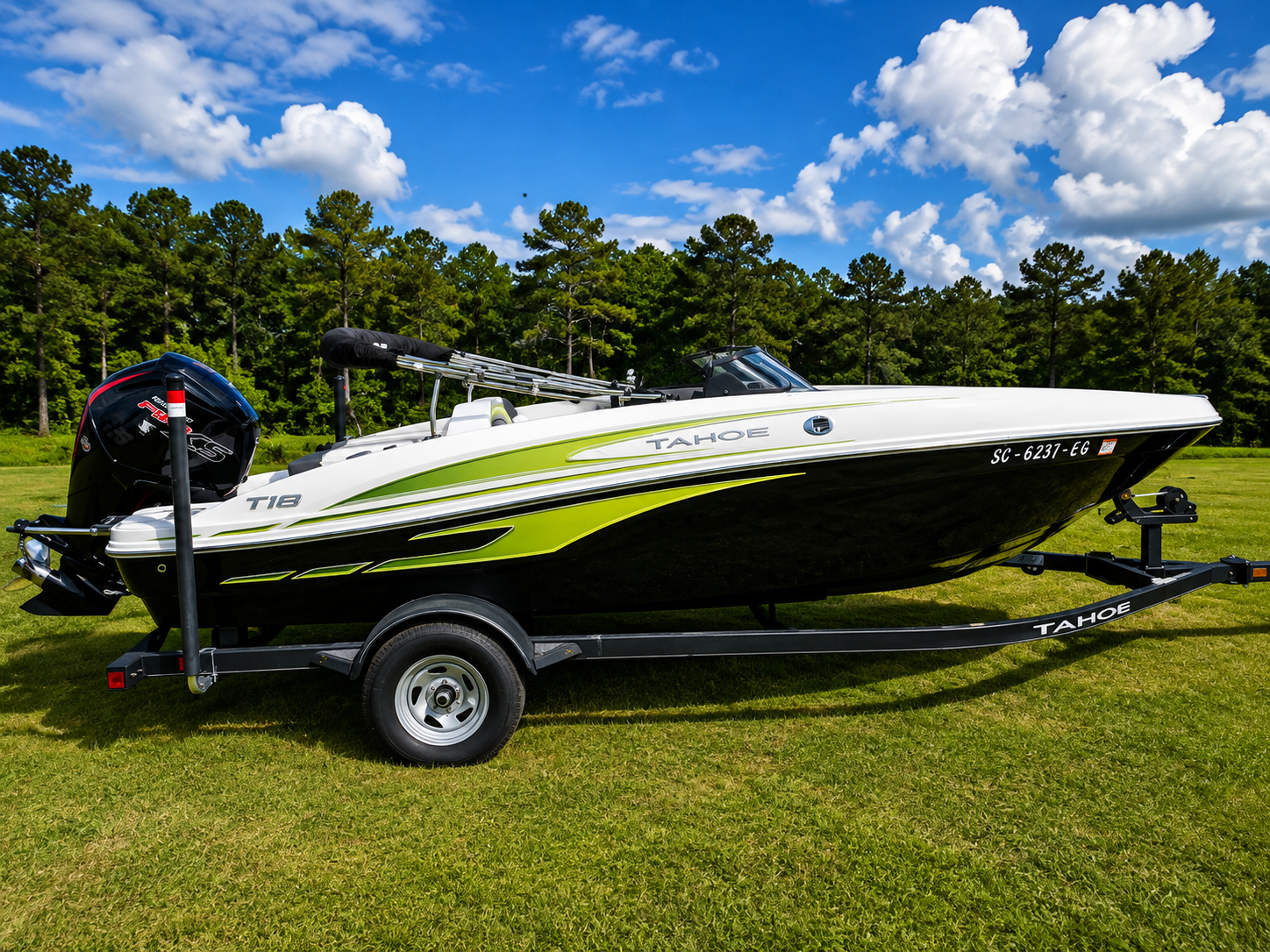 2024 Tahoe T18 Boat